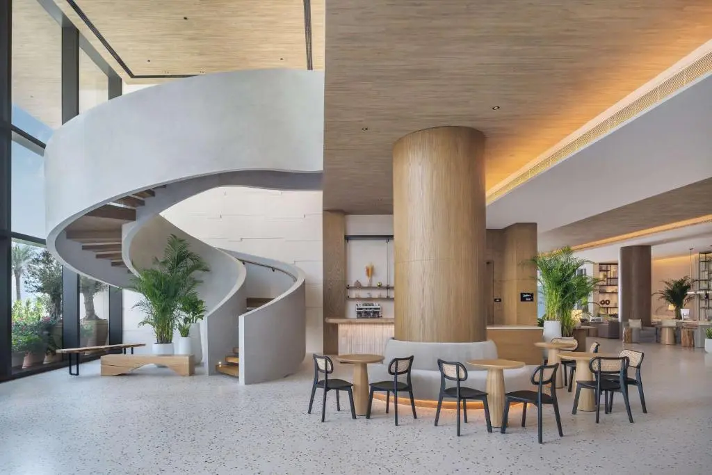 Radisson-Beach-Resort-Palm-Jumeriah-_1