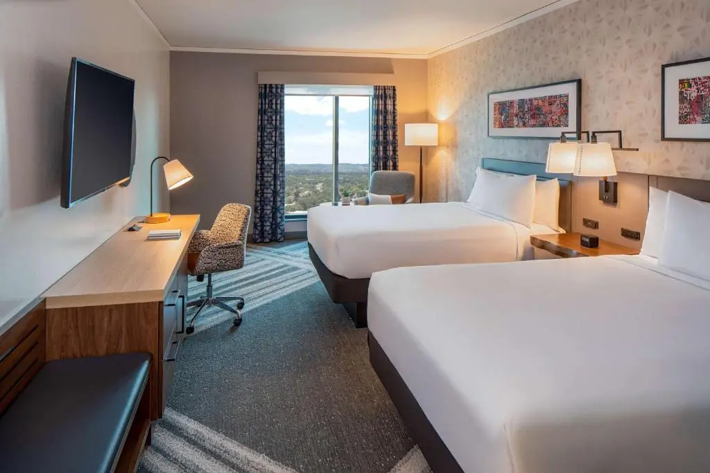 Hilton-Garden-Inn-University-_2